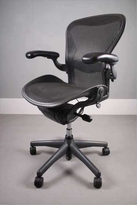 herman miller chair knock off